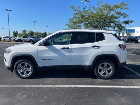 Used 2024 Jeep Compass Sport AWD/4WD image 8