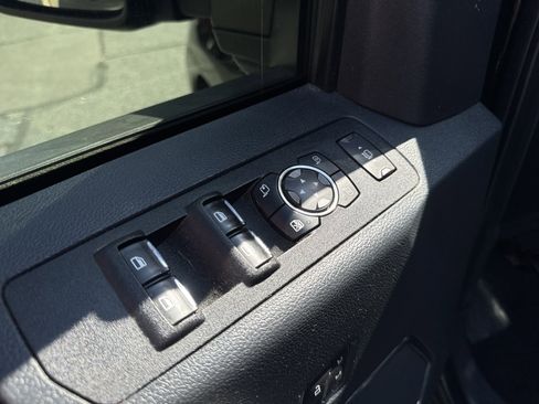 Used 2022 Ford F350 Lariat w/ Chrome Package AWD/4WD image 18