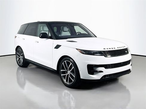 Used 2023 Land Rover Range Rover Sport SE image 3
