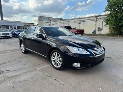 Used 2011 Lexus ES 350 w/ Preferred Accessory Package
