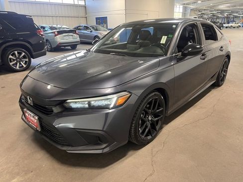 Used 2023 Honda Civic Sport image 7