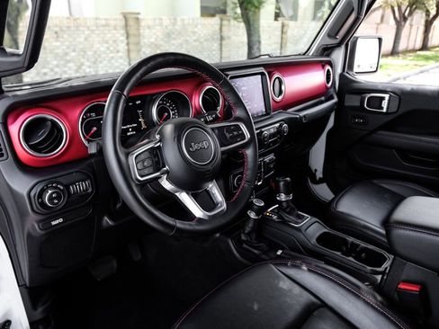 Used 2022 Jeep Gladiator Rubicon w/ Cold Weather Group image 25