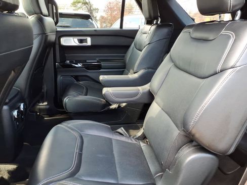 Used 2022 Ford Explorer ST w/ Equipment Group 401A AWD/4WD image 19