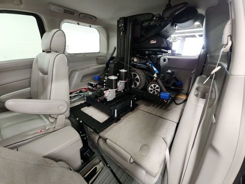 Used 2013 Nissan Quest LE w/ Protection Pkg image 22