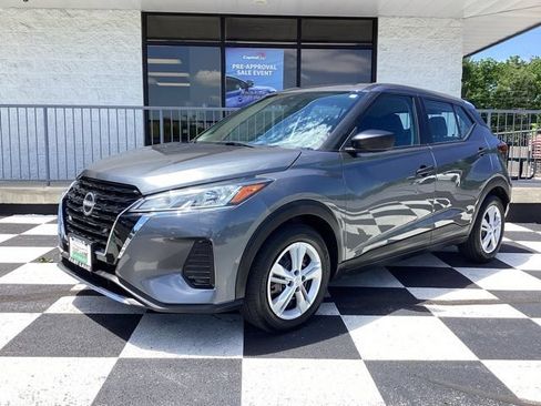 Used 2023 Nissan Kicks S FWD image 2