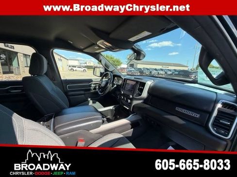 Used 2021 RAM 1500 Big Horn AWD/4WD image 10