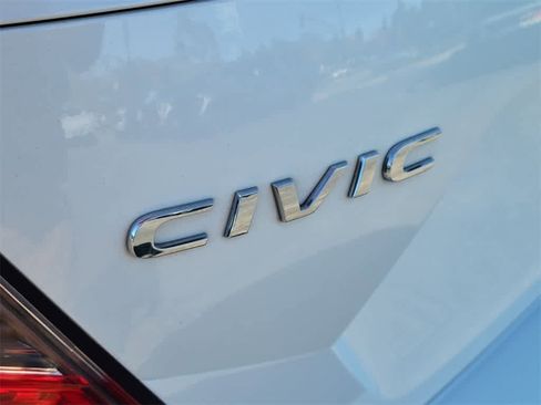 Used 2017 Honda Civic EX-T image 6