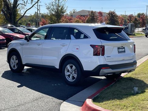 New 2026 Kia Sorento LX image 3