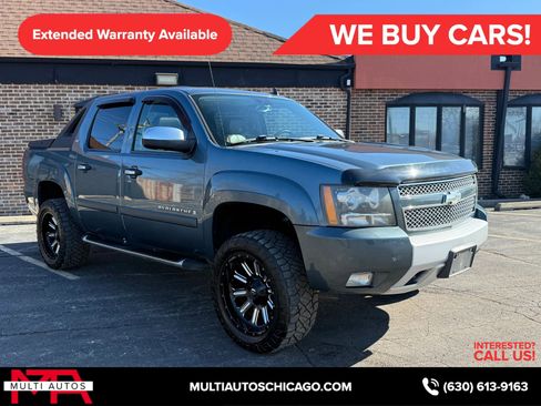 Used 2008 Chevrolet Avalanche LT image 2