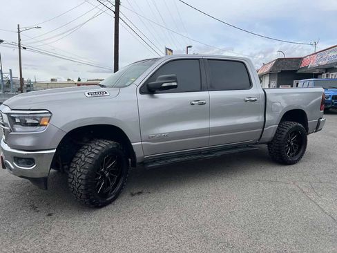Used 2020 RAM 1500 Big Horn AWD/4WD image 3