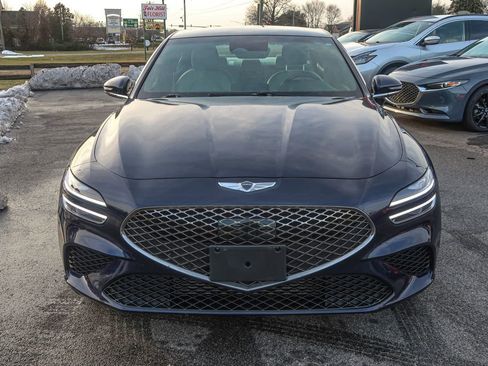 Used 2023 Genesis G70 2.0T image 6