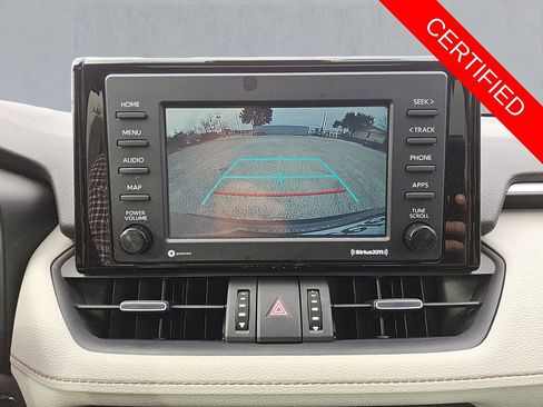 Used 2021 Toyota RAV4 XLE Premium image 20
