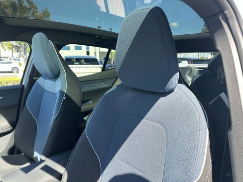 New 2026 Volvo EX30 Plus w/ Climate Package image 15