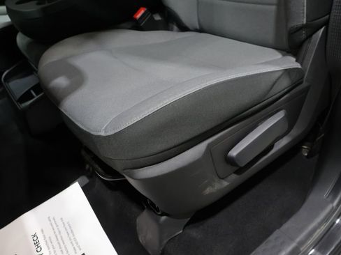 Used 2023 RAM 1500 Classic SLT AWD/4WD image 10
