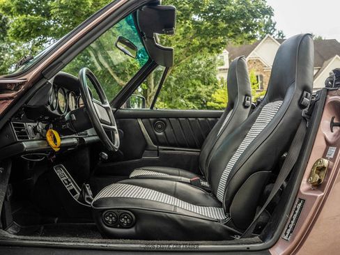 Used 1988 Porsche 911 Carrera RWD image 38