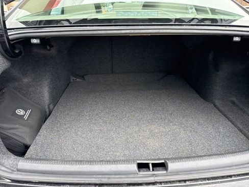 Used 2022 Volkswagen Passat 2.0T SE image 30