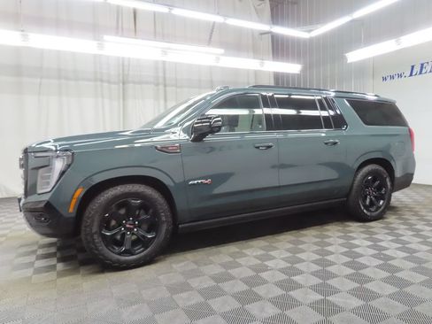 Used 2026 GMC Yukon XL AT4 Ultimate AWD/4WD image 7