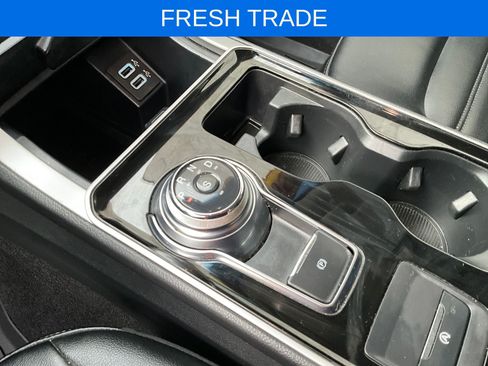 Used 2020 Ford Edge SEL w/ Convenience Package image 28