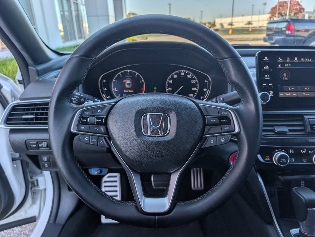 Used 2018 Honda Accord Sport image 16