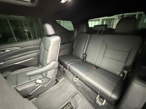 Used 2025 Chevrolet Traverse Z71 w/ Enhanced Driving Package AWD/4WD image 26