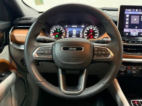 Certified 2024 Jeep Compass Limited AWD/4WD image 16