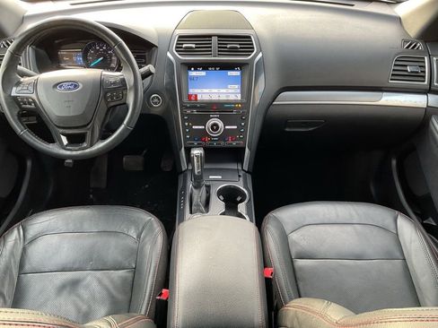 Used 2018 Ford Explorer Sport w/ Equipment Group 401A AWD/4WD image 17