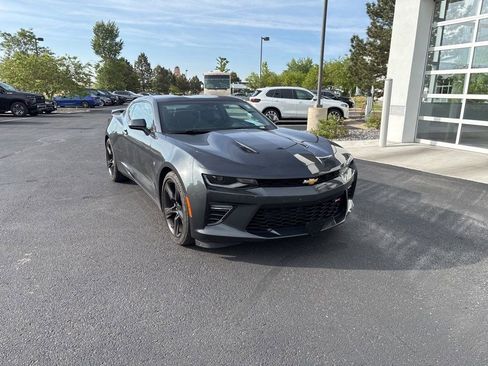 Used 2016 Chevrolet Camaro SS RWD image 7
