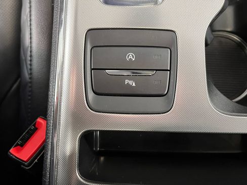 Used 2024 Ford Edge Titanium w/ Equipment Group 301A AWD/4WD image 6