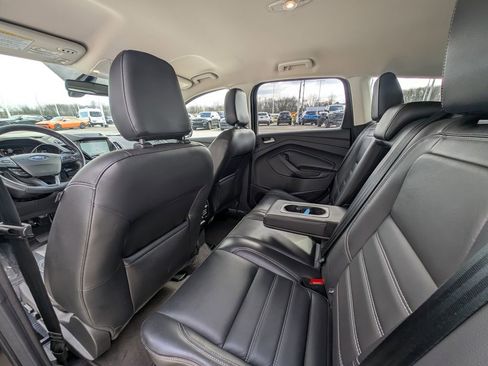 Used 2019 Ford Escape Titanium FWD image 15