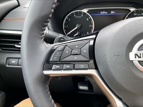 Used 2021 Nissan Altima 2.5 SR w/ SR Premium Package image 10