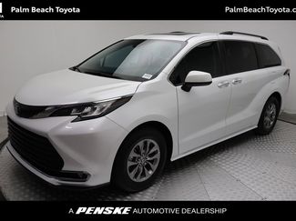 Used 2022 Toyota Sienna XLE FWD video 1