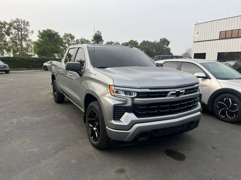 Used 2023 Chevrolet Silverado 1500 RST image 2