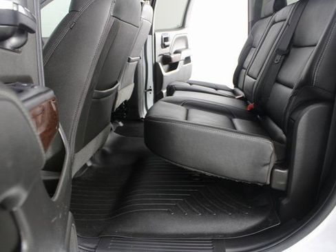 Used 2018 GMC Sierra 1500 SLT image 19