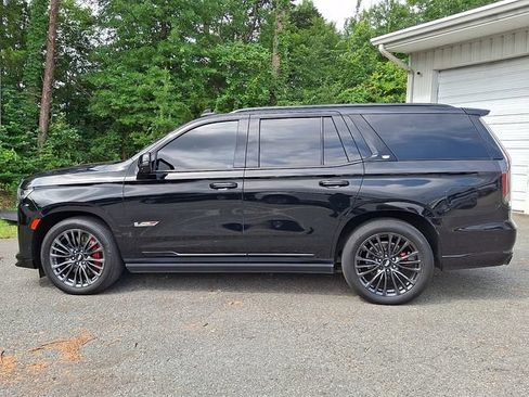 Certified 2023 Cadillac Escalade V AWD/4WD image 8