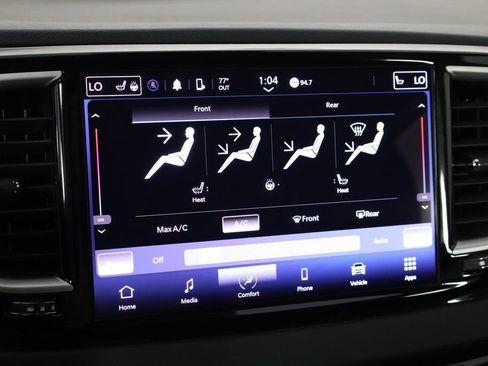 Used 2023 Chrysler Pacifica Touring-L FWD image 33