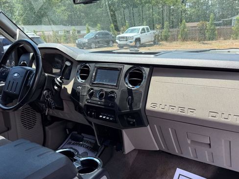 Used 2010 Ford F250 XLT AWD/4WD image 15