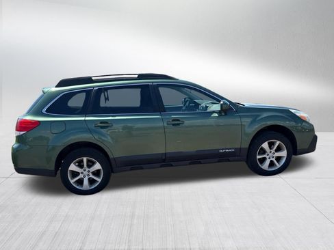 Used 2013 Subaru Outback 2.5i Premium w/ All-Weather Pkg AWD/4WD image 9