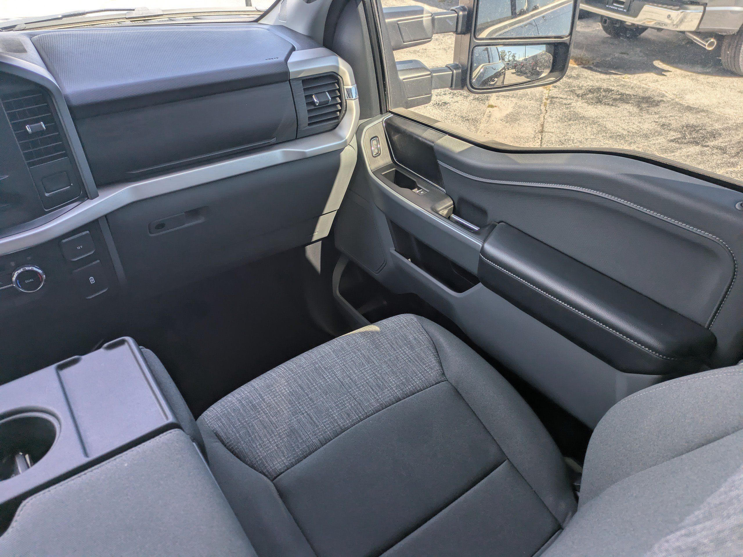 Used 2022 Ford F150 XLT w/ Equipment Group 301A Mid AWD/4WD image 21