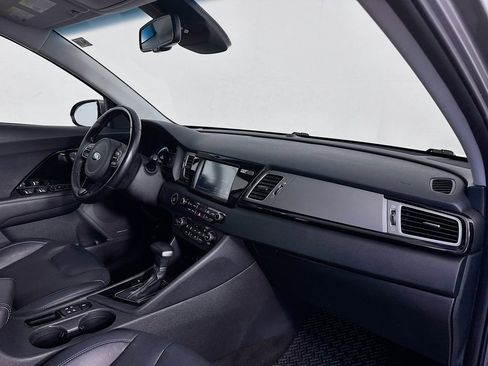 Used 2018 Kia Niro EX w/ EX Premium Package image 30