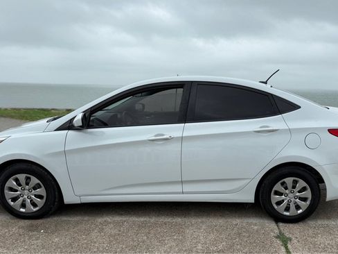 Used 2017 Hyundai Accent SE image 8
