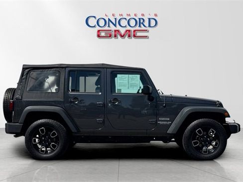 Used 2017 Jeep Wrangler Unlimited Sport image 3