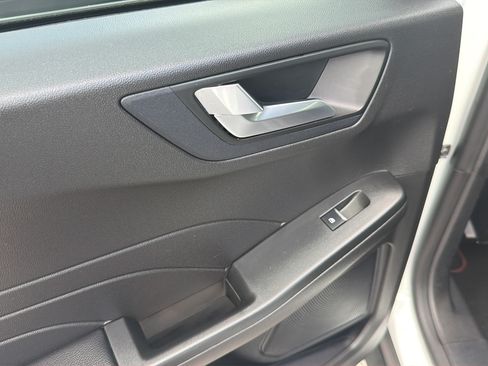 Used 2023 Ford Escape ST-Line w/ Tech Pack #1 FWD image 27