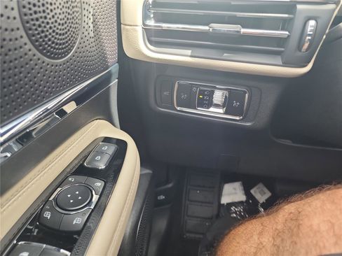 New 2026 Lincoln Corsair Premiere image 34