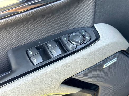 Used 2025 Chevrolet Silverado 1500 ZR2 w/ Technology Package image 17