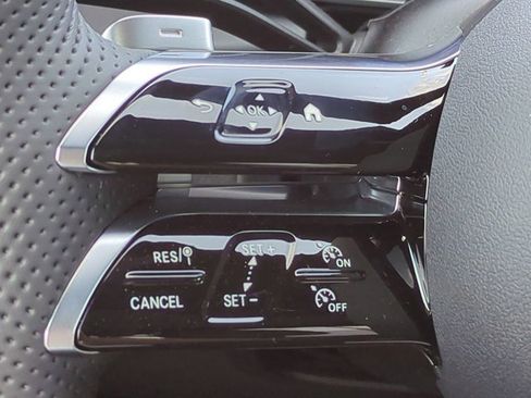 Used 2026 Mercedes-Benz GLC 300 image 25