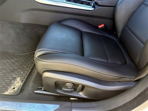 New 2024 Jaguar XF R-Dynamic SE image 18