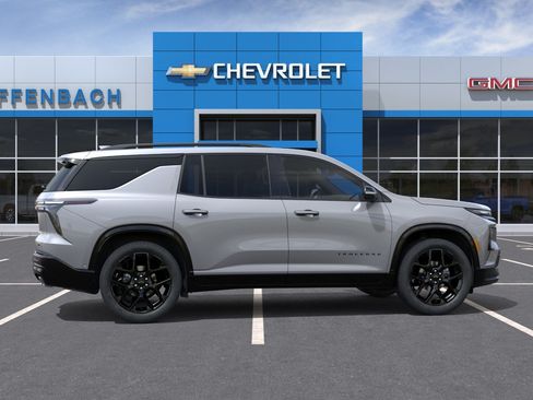 New 2026 Chevrolet Traverse RS w/ LPO, Floor Liner Package FWD image 5
