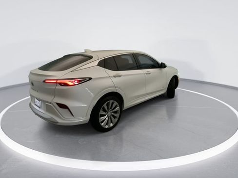 Used 2025 Buick Envista Avenir FWD image 4