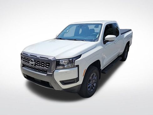 Used 2025 Nissan Frontier SV AWD/4WD image 3