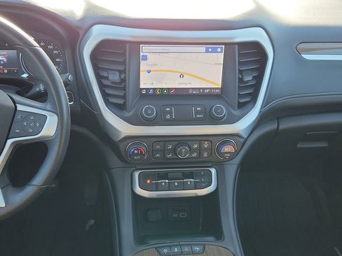 Certified 2023 GMC Acadia SLE image 36